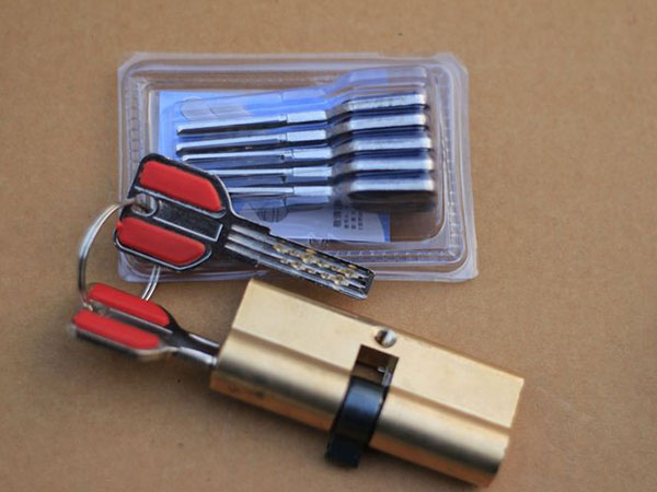 揭西24小时上门开锁公司